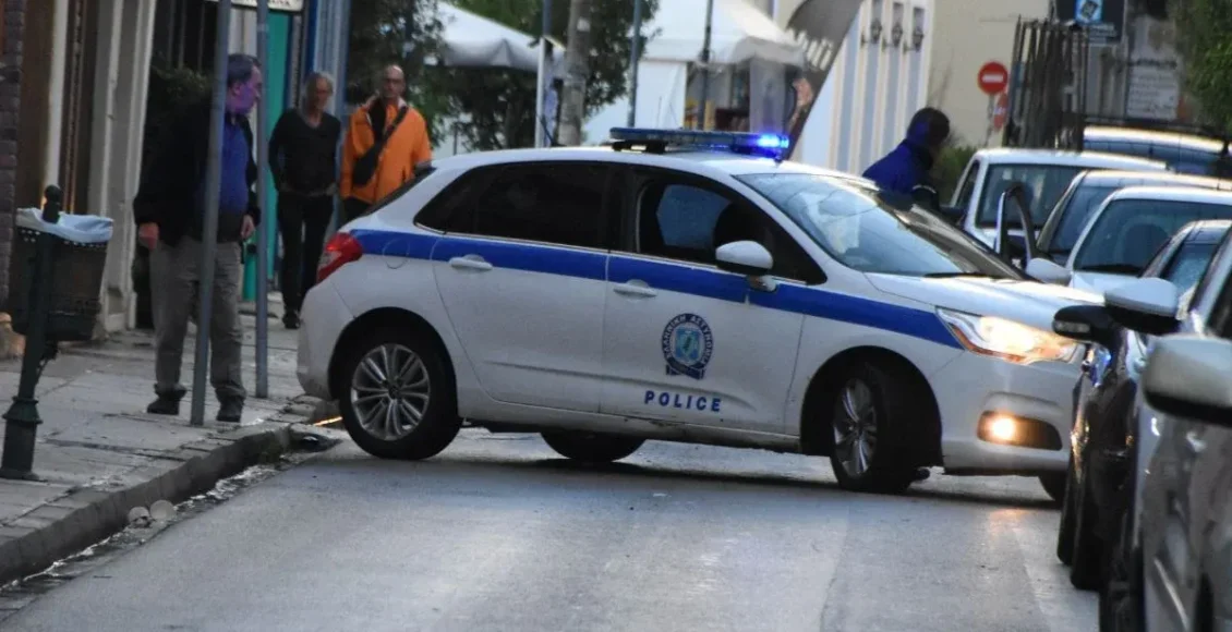 Παλαιό-Φάληρο:-Βρετανός-προσπάθησε-να-πνίξει-τη-σύζυγό-του-στον-ύπνο-της