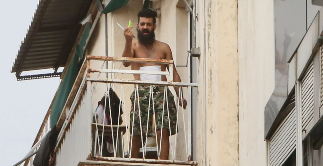 Ισλαμιστής-απειλεί-να-ανατινάξει-την-Αχαρνών-με-φιάλη-προπανίου