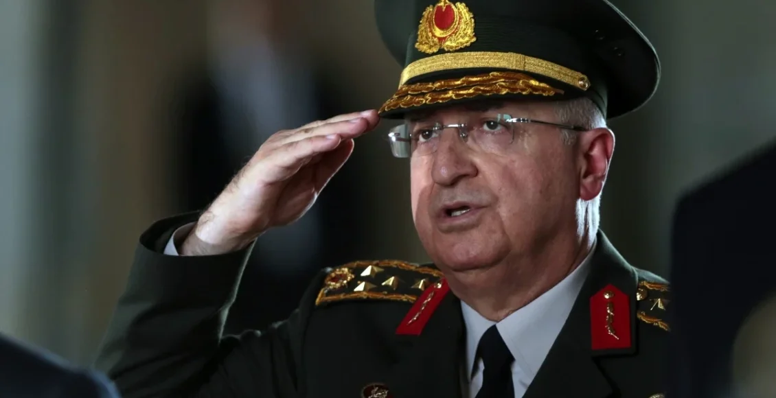 Φήμες-στην-Τουρκία-για-παραίτηση-του-υπουργού-Άμυνας-–-«Κάτι-δείχνει-η-σιωπή-του»