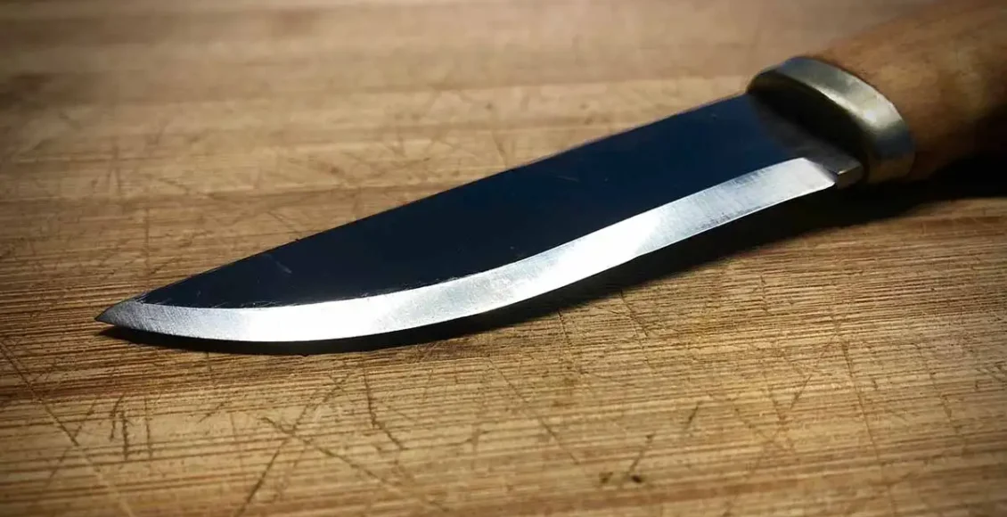 56χρονος-κυκλοφορούσε-με-μαχαίρι-στην-Κόρινθο