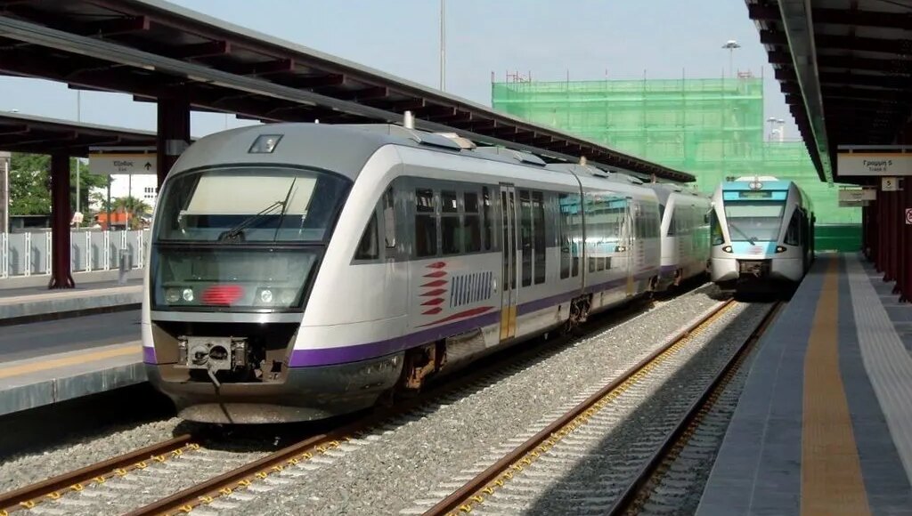 Παρ’-ολίγον-νέα-τραγωδία-στους-Αγίους-Αναργύρους-–-Έβαλαν-δύο-τρένα-να-κινούνται-αντίθετα-σε-μονή-γραμμή