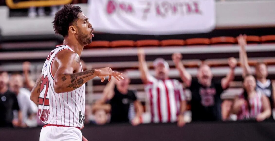 Ολυμπιακός:-Νίκη-με…-υπογραφή-Ντόρσεϊ-με-73-70-επί-της-Φενέρ-και-αρκετά-νεύρα-για-τη-διαιτησία-–-Η-συγγνώμη-του-Βεζένκοφ