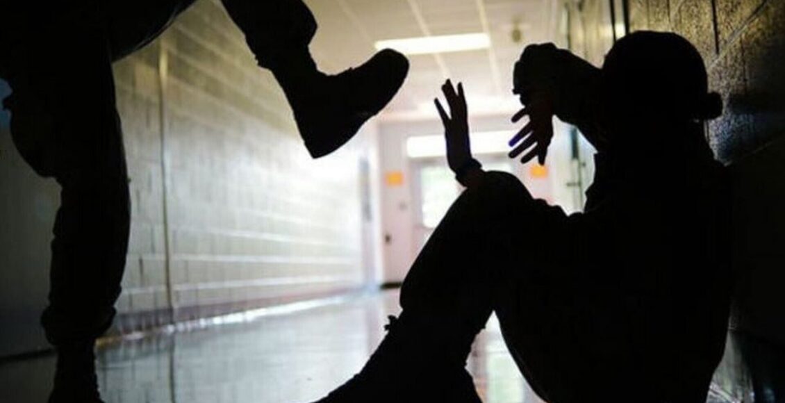 Μαχαίρωσαν-13χρονο-στην-Πετρούπολη