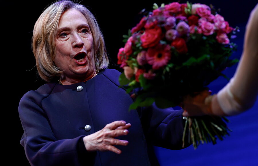 Η-Χίλαρι-ζητάει-να-διώκονται-ποινικά-πολίτες-για-«ρωσική-προπαγάνδα»!