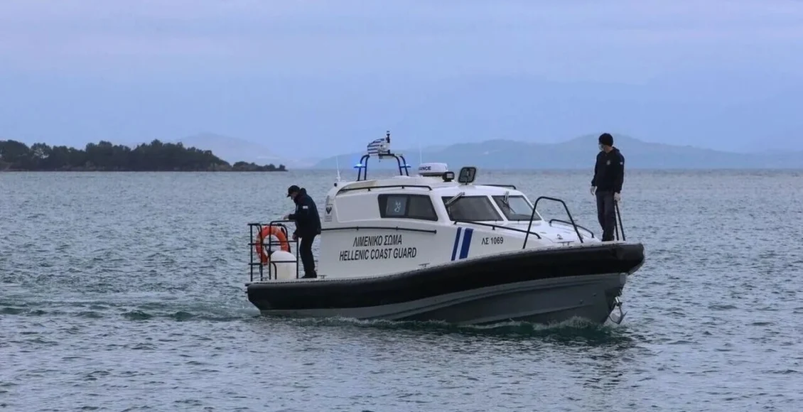 Βυθίστηκε-ταχύπλoο-με-έξι-επιβάτες-ανοιχτά-της-Πάρου-–-Στο-νοσοκομείο-ένας-τραυματίας