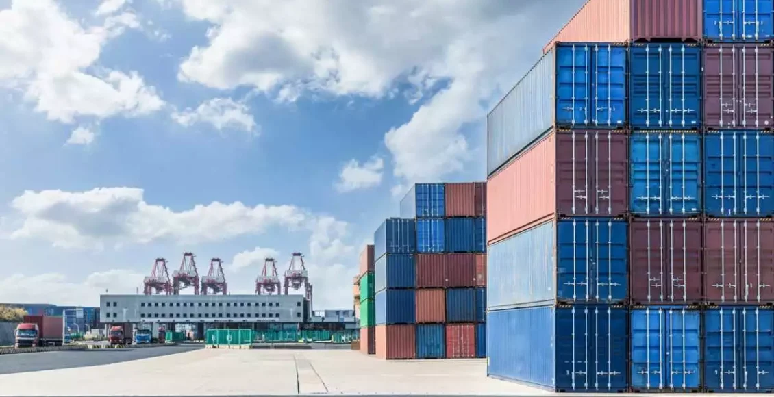 Εμπορικό-έλλειμμα:-Καμπανάκι-για-την-οικονομία-από-την-πτώση-στις-εξαγωγές-αγαθών