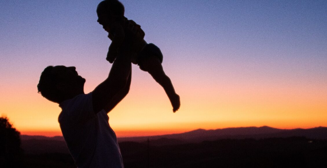 Νέα-δικαίωση-πατέρα-για-συνεπιμέλεια:-Τι-προβλέπει-απόφαση-του-Μονομελούς-Πρωτοδικείου-Αθηνών