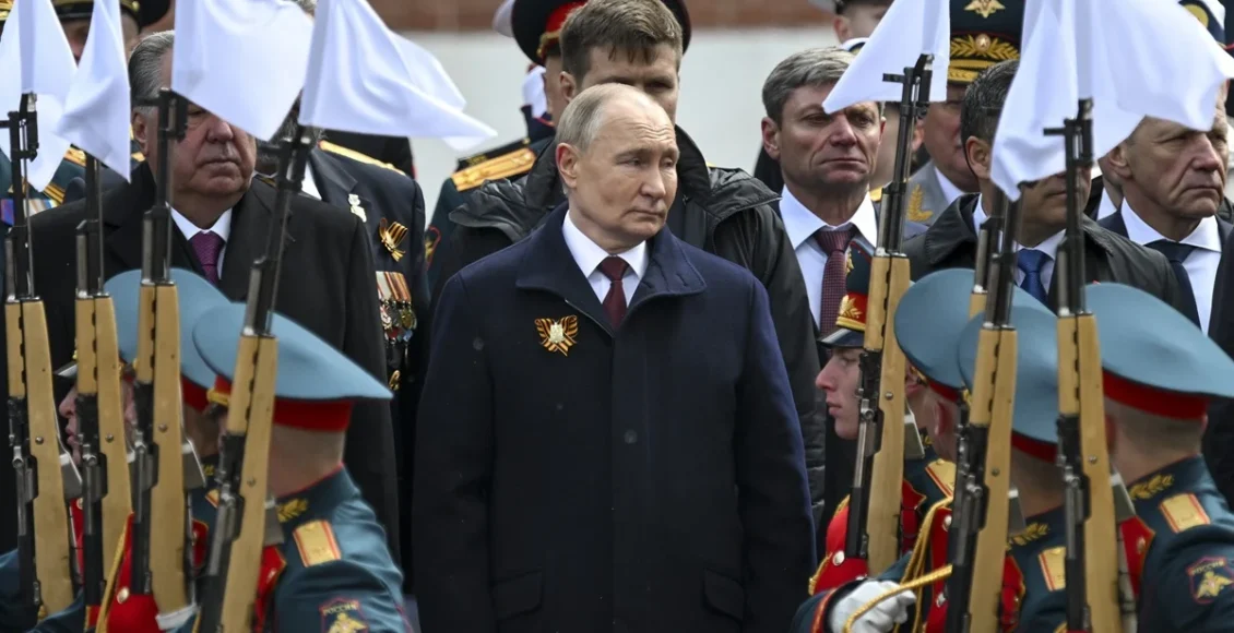 Ο-Πούτιν-έβαλε-και-την-Ελλάδα-στη-λίστα-των-εχθρικών-χωρών-προς-την-Ρωσία