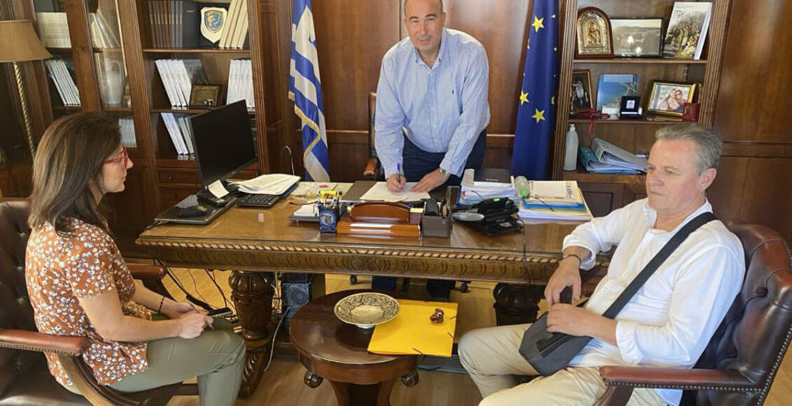 Υπογραφή-σύμβασης-για-την-ανόρυξη-γεώτρησης-στην-περιοχή-Καμαρίου