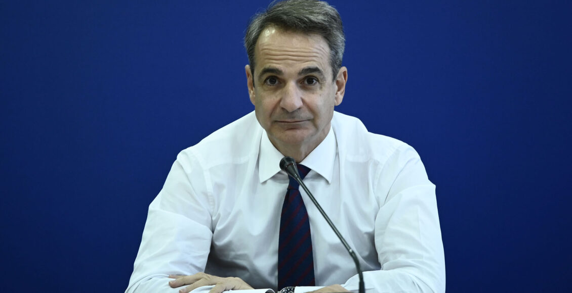 Η-δημοσκοπική-καθίζηση-και-οι-«11»-φέρνουν-τον-Κ.Μητσοτάκη-στην…-Ρηγίλλης-–-Για-να-δείξει-ότι-είναι-και-δεξιός