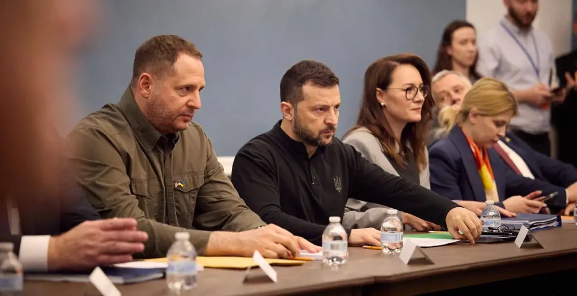 Πώς-η-επίσκεψη-του-zelensky-στις-ΗΠΑ-μπέρδεψε-τα-χαρτιά-τόσο-για-τους-Δημοκρατικούς-όσο-και-για-τον-Τραμπ