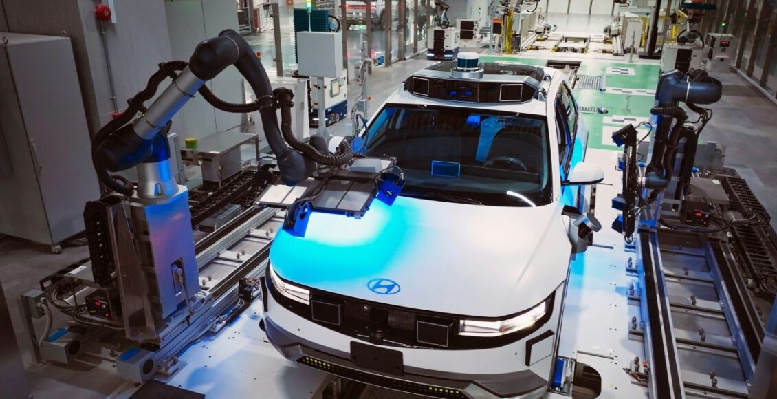 robotaxi:-Ταρίφα-χωρίς-ταξιτζή-με-την-τελευταία-λέξη-της-τεχνολογίας-–-Πότε-βγαίνουν-στους-δρόμους