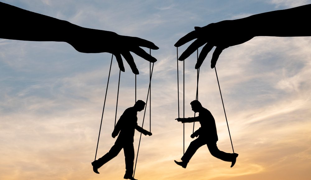 Ο-Τραμπ-εξέθεσε-και-τους-δημοσκόπους!-Πώς-το-“ντέρμπι”-που-έλεγαν-έγινε…-περίπατος;