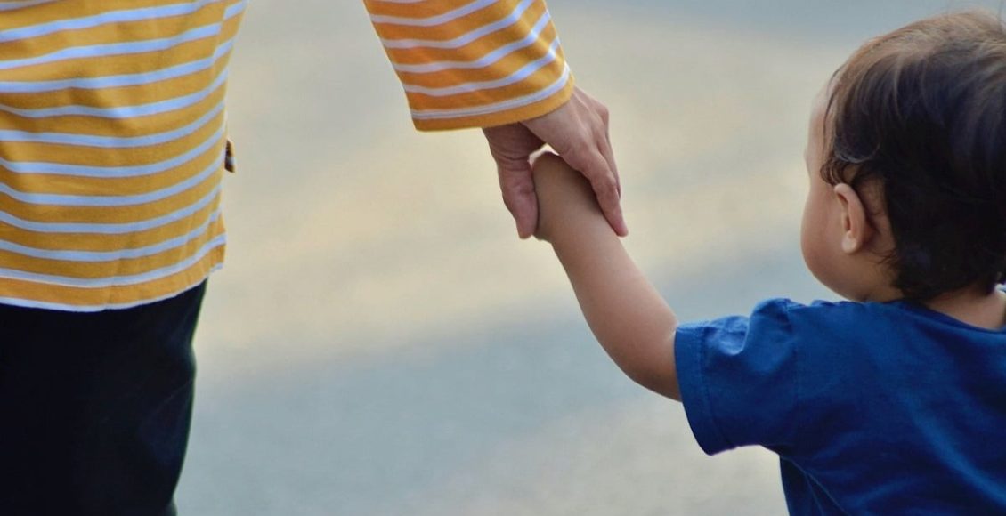 Πληθωρισμός-και-αντικειμενικά-κριτήρια-κόβουν-τα-οικογενειακά-επιδόματα