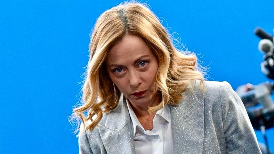 Μελόνι:-Υπερασπίζομαι-τους-εργαζόμενους-καλύτερα-από-την-«αριστερά-με-χαβιάρι»