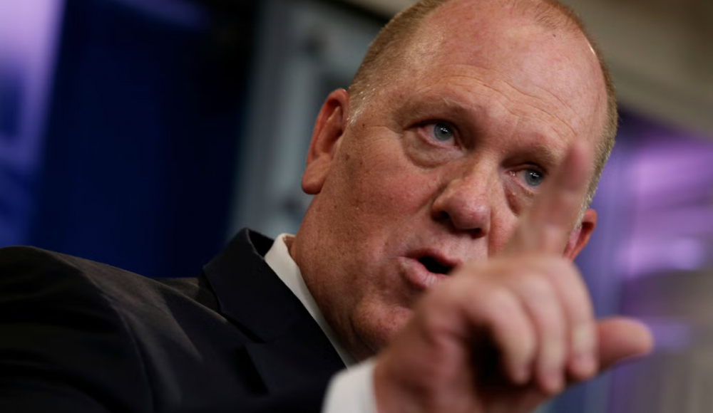 Ο-Τομ-Χόμαν-επιστρέφει:-Ο-εκλεκτός-του-Τραμπ-είναι-ο-νέος-«τσάρος-των-συνόρων»-των-ΗΠΑ:-“Καλύτερα-να-αρχίσετε-να-ετοιμάζετε-βαλίτσες”