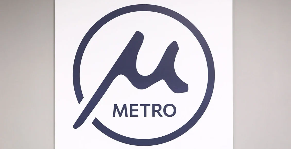 Νέα-μυστήρια-με-το-λογότυπο-του-ΜΕΤΡΟ-Θεσσαλονίκης:-Η-εταιρία-είχε-διευθυντή-τον-προστατευόμενο-μάρτυρα-Φιλίστωρα-Δεστεμπασίδη