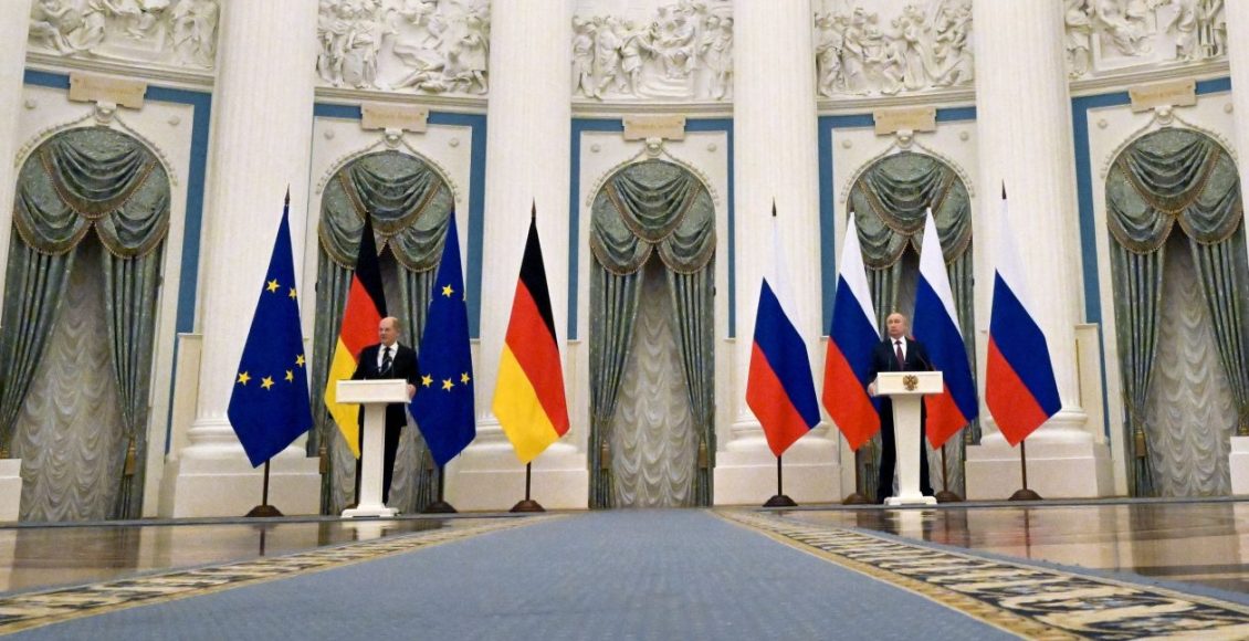 «Ανοίγει-το-κουτί-της-Πανδώρας»-η-αντίδραση-Ζελένσκι-στην-επικοινωνία-Πούτιν-–-Σολτς