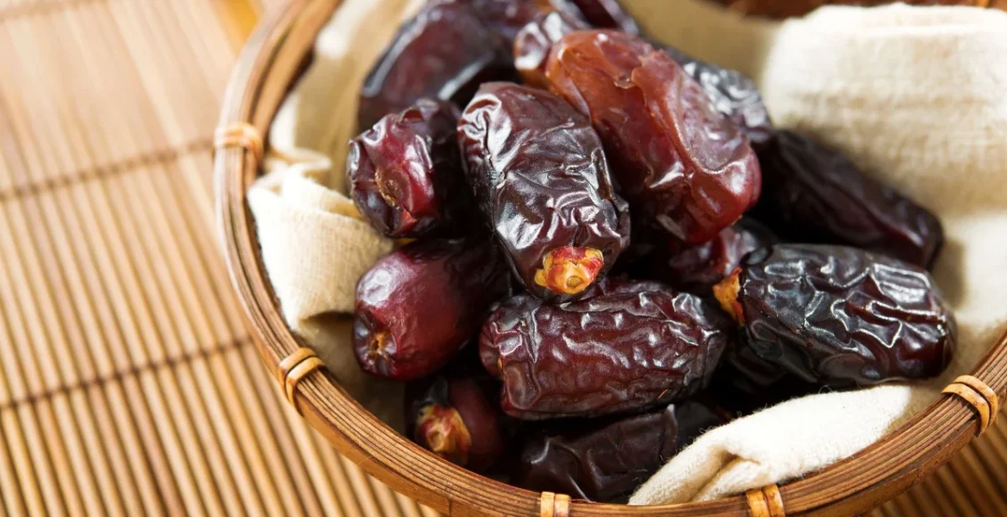 Διατροφή:-Χουρμάδες-–-Πότε-πρέπει-να-τούς-τρώτε…(6:15-–-Α’-πρωϊνή-Ζώνη-6:00-6:30)