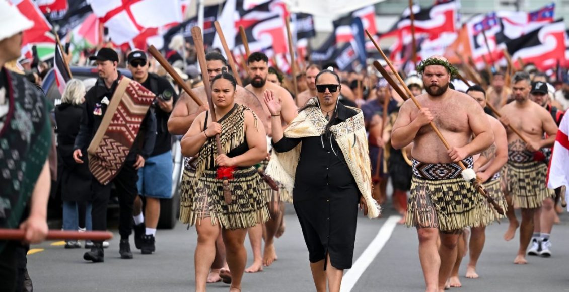Νέα-Ζηλανδία:-Πάνω-από-40.000-διαδηλωτές-κατέκλυσαν-το-κοινοβούλιο-ως-ένδειξη-διαμαρτυρίας