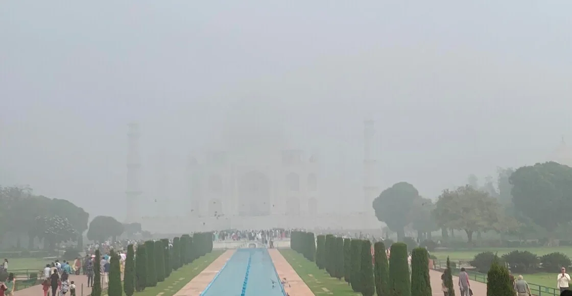 Περιβαλλοντικά-Νέα:-Ινδία-–-Η-ομίχλη-από-τη-ρύπανση-«εξαφάνισε»-το-Ταζ-Μαχάλ…(6:55-–-Β’-πρωϊνή-Ζώνη-6:45-7:15)