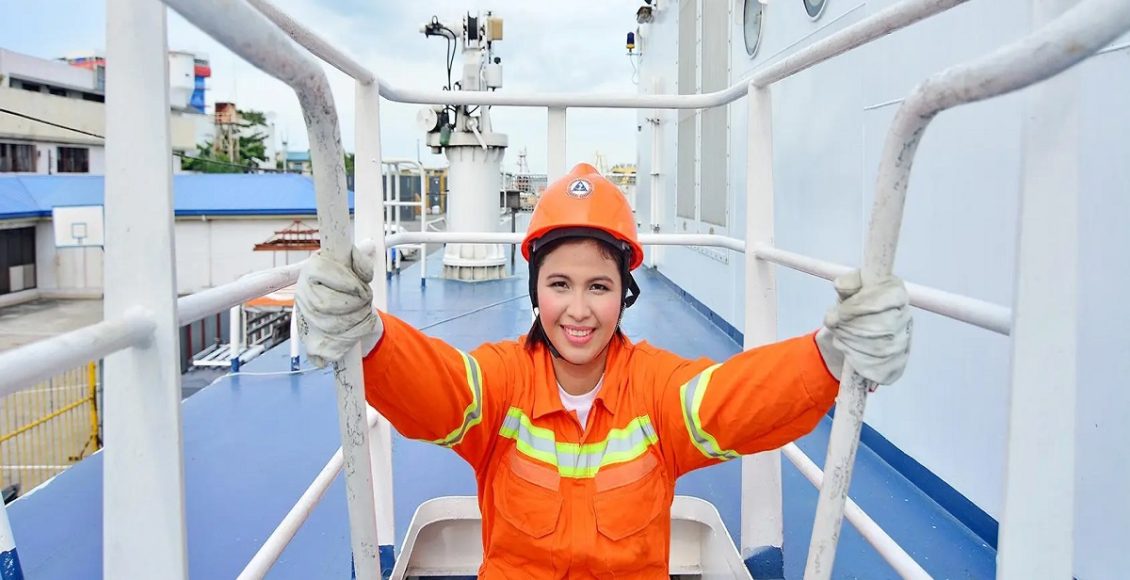 Ναυτιλία:-Ο-ρόλος-των-γυναικών-στη-σύγχρονη-ναυτιλία…(7:05-–-Β’-Πρωϊνή-Ζώνη-6:45-–-7:15)