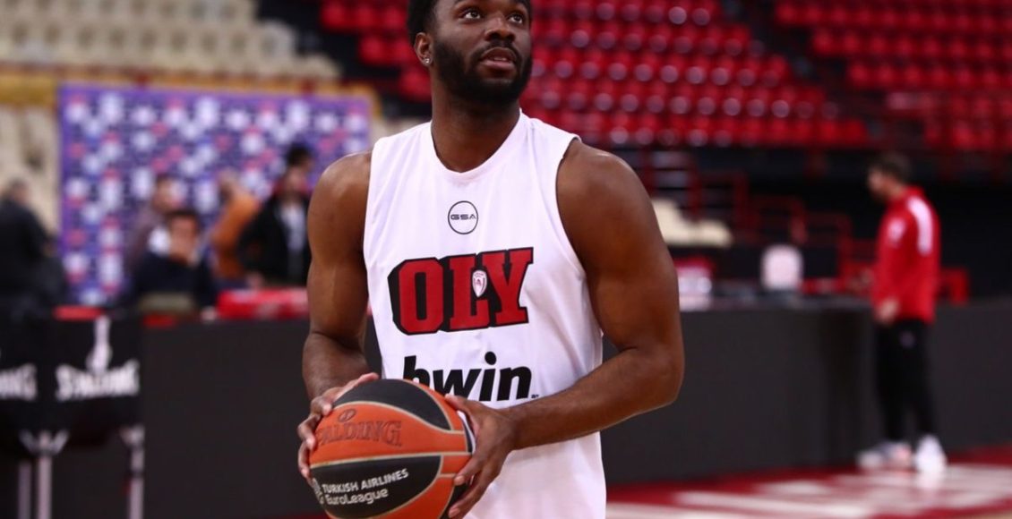 Αθλητικά:-Ο-Κίναν-Έβανς-ανεβάζει-στροφές-και-μετράει-αντίστροφα-για-την-επιστροφή-στη-δράση-(30-λεπτά-[19:00-19:30]-αφιερωμένα-στον-Αθλητισμό…19:20)