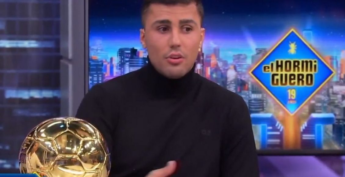 Αθλητικά:-Ρόδρι-–-“Ο-Ρονάλντο-ήταν-θανατηφόρος-μέσα-στην-περιοχή,-αλλά-με-τον-Μέσι-κινδύνευες-σε-όλο-το-γήπεδο”-(30-λεπτά-[12:00-12:30]-αφιερωμένα-στον-Αθλητισμό…12:20)