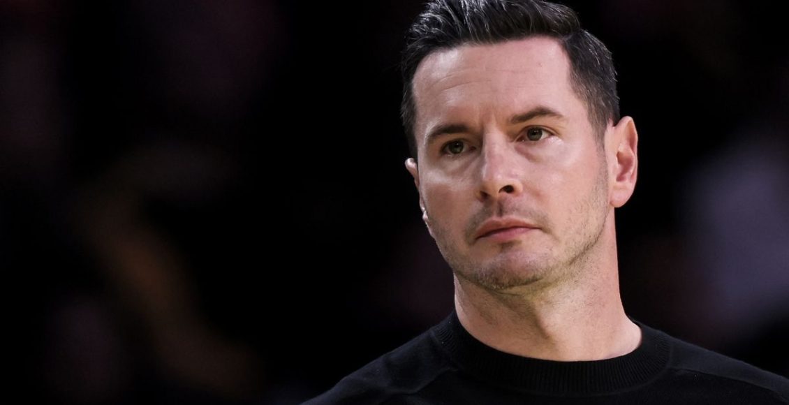 Αθλητικά:-Επικός-Ρέντικ-–-“Μετά-τις-ήττες-πάω-στο-υπόγειο-και-βλέπω-το-φιλμ-των-αγώνων”-(30-λεπτά-[19:30-20:00]-αφιερωμένα-στον-Αθλητισμό…19:45)