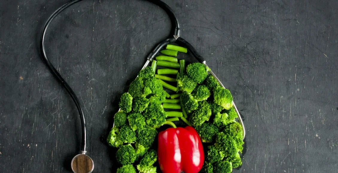 Διατροφή:-Η-βιταμίνη-που-μειώνει-τη-βλάβη-των-πνευμόνων-στη-ΧΑΠ-και-επιβραδύνει-την-κυτταρική-γήρανση…(6:15-–-Α’-πρωϊνή-Ζώνη-6:00-6:30)