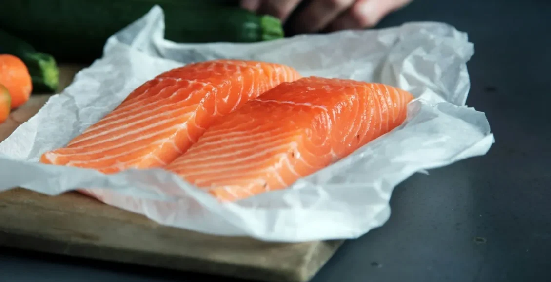 Ανακαλείται-καπνιστός-σολομός-λόγω-μικροβίου-λιστέρια