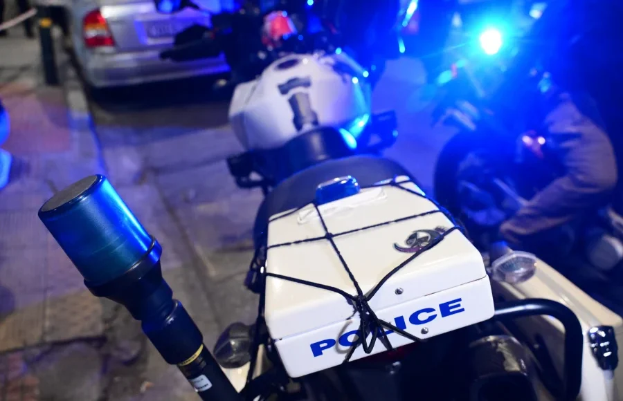 Ηλιούπολη:-Ταμπουρωμένος-άνδρας-με-καραμπίνα-μέσα-σε-σπίτι