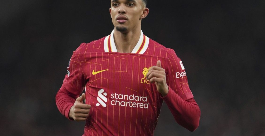 Αθλητικά:-Λίβερπουλ-–-Επιστρέφει-στην-αποστολή-των-κόκκινων-στο-ματς-με-τη-Ρεάλ-ο-Αλεξάντερ-Άρνολντ-(30-λεπτά-[19:30-20:00]-αφιερωμένα-στον-Αθλητισμό…19:35)