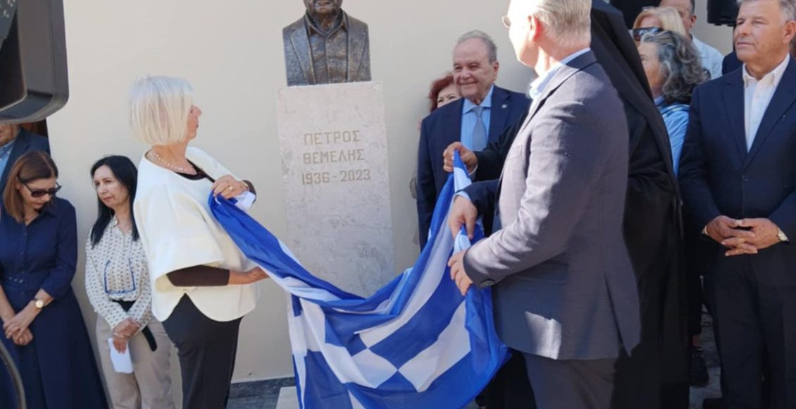 Αποκαλυπτήρια-προτομής-του-Καθηγητή-Πέτρου-Θέμελη-στην-Αρχαία-Μεσσήνη-Δημήτρης-Πτωχός:-«Σύμβολο-αφοσίωσης-και-πολιτιστικής-μνήμης»