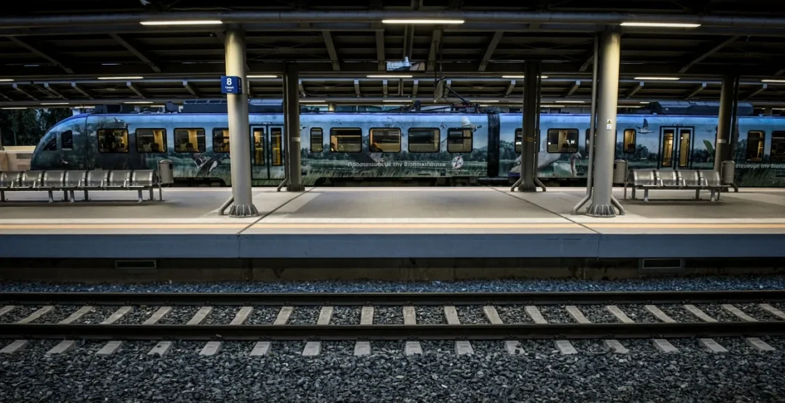 Κακοκαιρία-bora:-Διακοπή-σε-δρομολόγια-του-ΟΣΕ-–-Πλημμύρισαν-σήραγγες-στα-Τέμπη