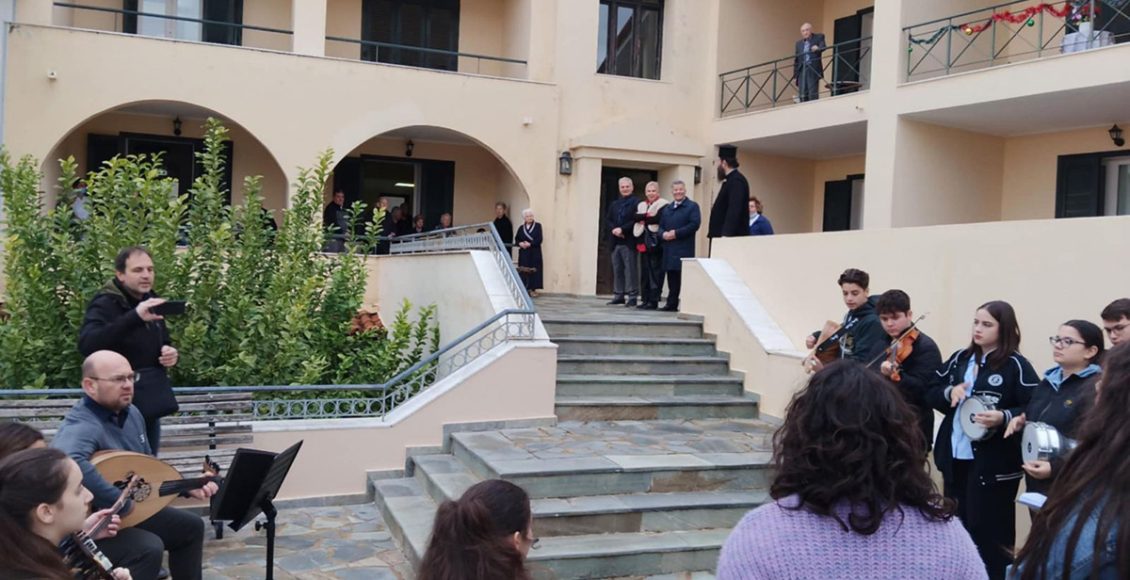 Δημήτρης-Πτωχός:-«Το-Πνεύμα-των-Χριστουγέννων-ζωντανεύει-με-αλληλεγγύη-και-χαρά»