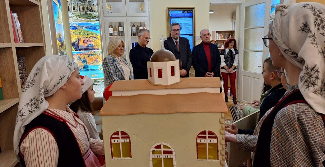 Παραμονή-Χριστουγέννων-με-μελωδίες,-ευχές-και-ζεστασιά-στην-Περιφέρεια-Πελοποννήσου