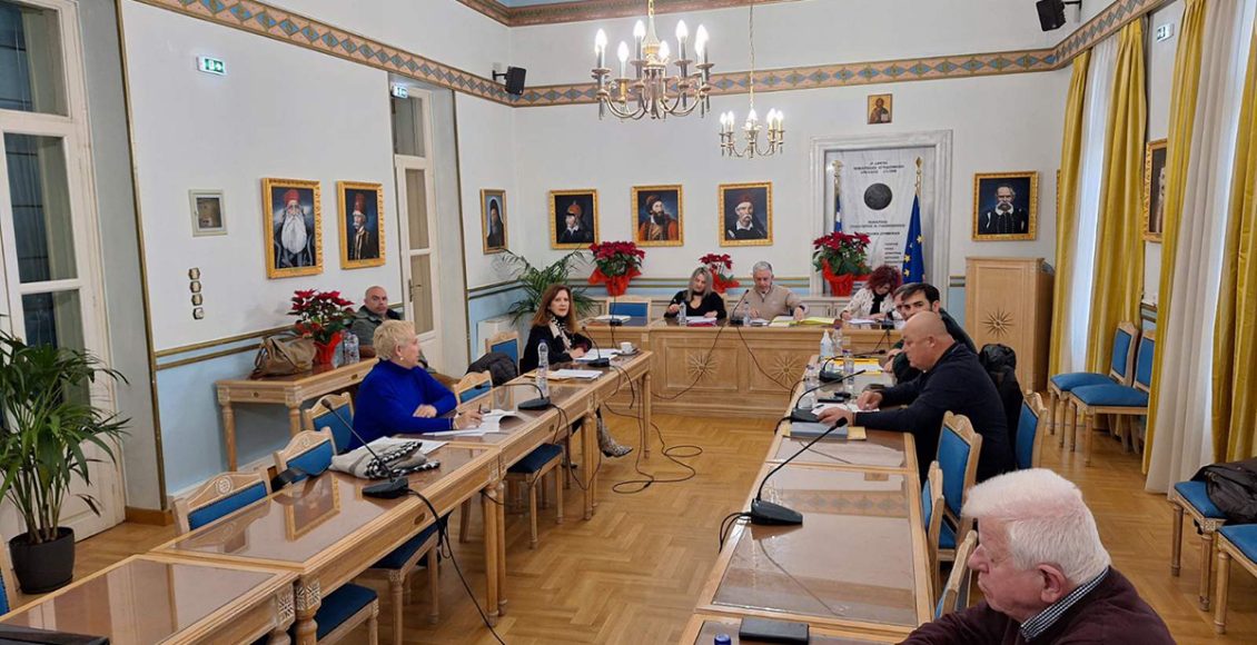 Συνεδρίαση-Περιφερειακής-Επιτροπής-Πελοποννήσου:-Σημαντικές-αποφάσεις-για-έργα-και-κοινωνικές-δράσεις