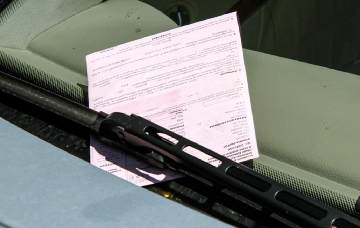 Απίστευτο-περιστατικό-στη-Θεσσαλονίκη:-Με-φορτηγό-καταδίωξε-τροχονόμο-και-τον-πάτησε,-γιατί-τού-έκοψε-κλήσεις