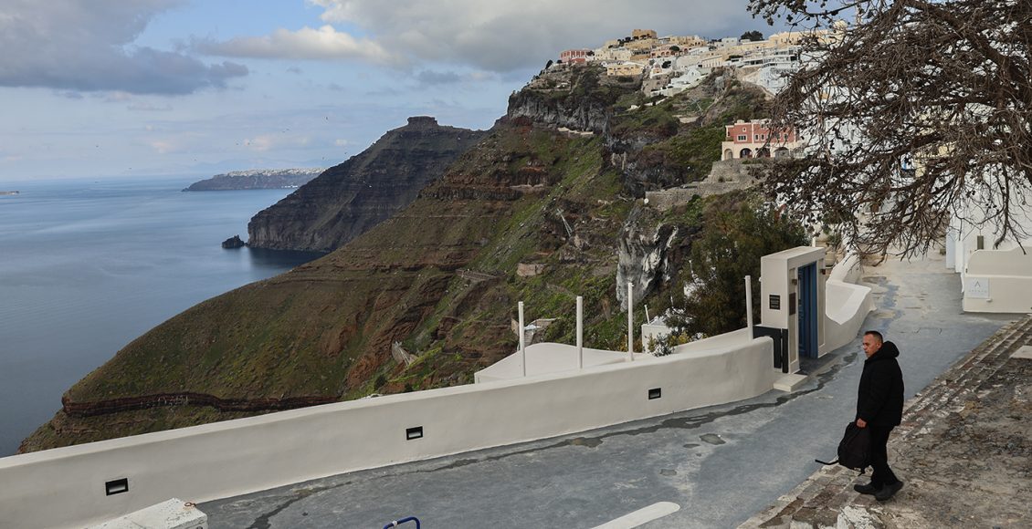 Θάνατος-19χρονου-εργάτη-στη-Σαντορίνη:-Δικαστική-διαφωνία-για-την-προφυλάκιση-του-εργολάβου