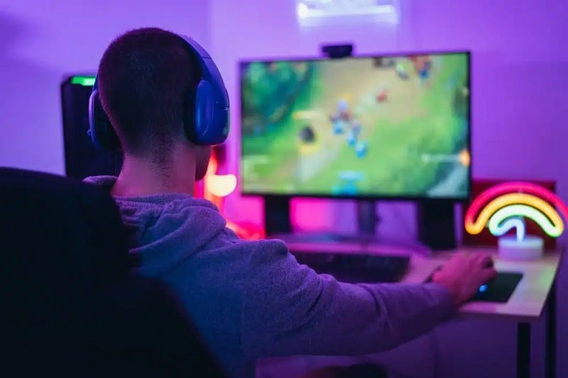 Επάγγελμα-gamer-–-Όταν-το-χόμπι-γίνεται-η-βασική-επαγγελματική-απασχόληση