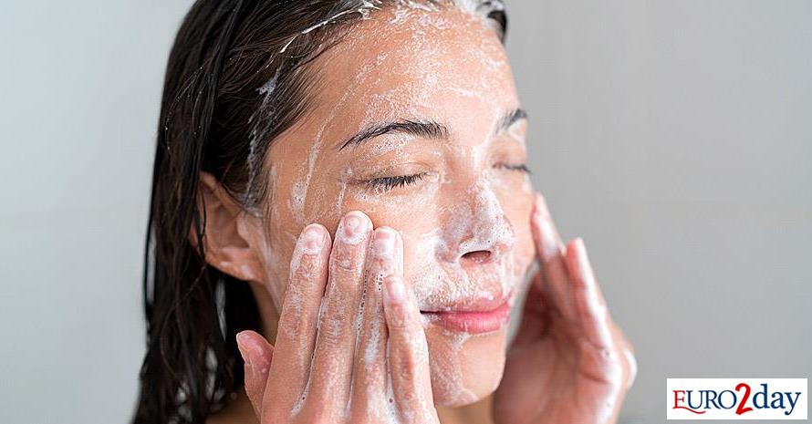 Καταγγελία-για-κίνδυνο-καρκίνου-από-προϊόντα-clearasil-και-proactiv