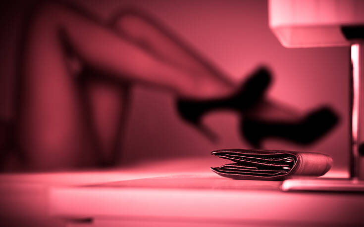 Κύκλωμα-μαστροπείας:-Οι…-διαφημίσεις-των-studio-στο-διαδίκτυο-και-ο-«άφαντος»-αρχηγός