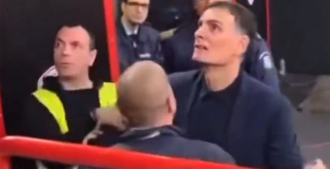 Σε-κράτηση-ο-άνδρας-που-εξύβρισε-τον-Γιώργο-Μπαρτζώκα-στο-ΣΕΦ-και-αφέθηκε-ελεύθερος-στη-συνέχεια