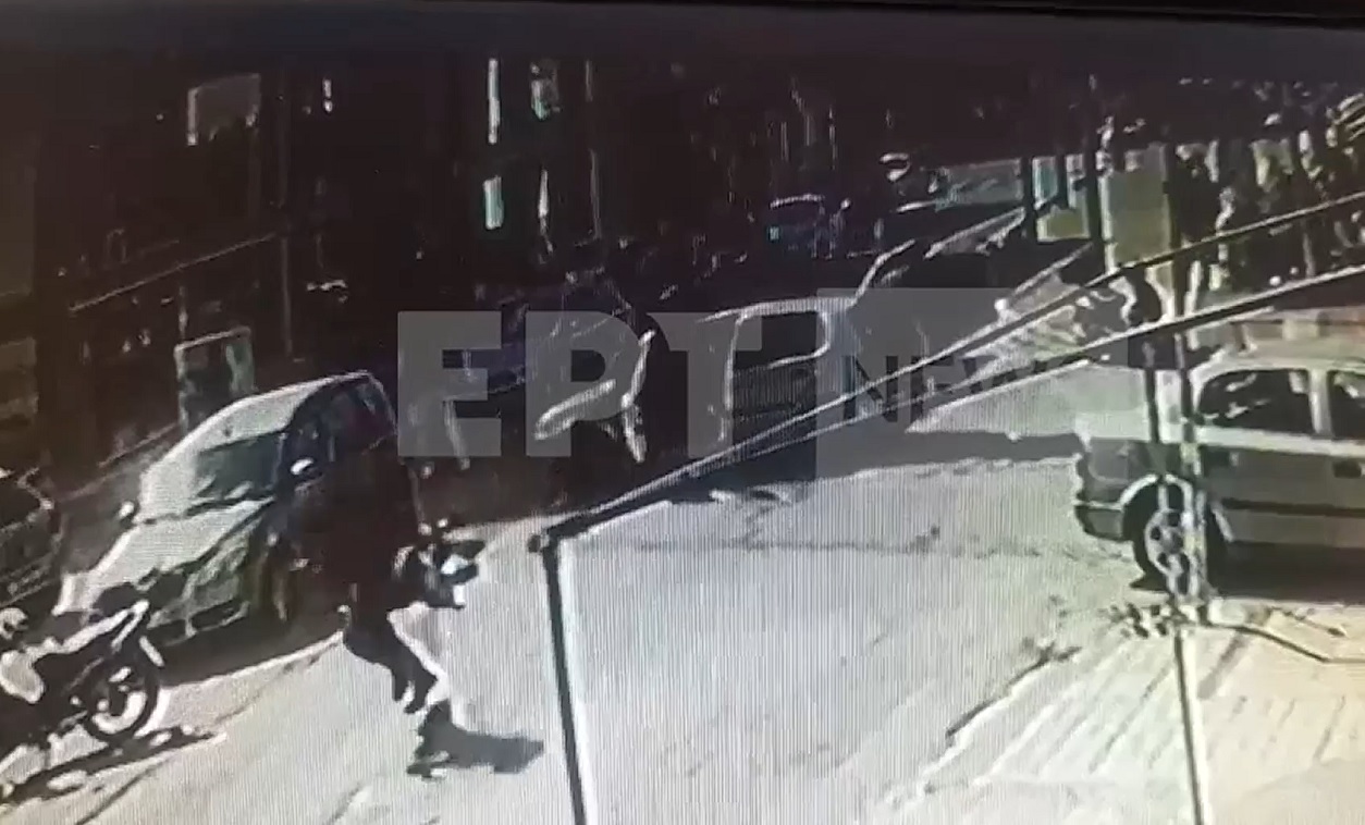 Άγρια-καταδίωξη-στους-δρόμους-της-Καλαμάτας:-Το-ΙΧ-τραυμάτισε-σοβαρά-ανυποψίαστο-δικυκλιστή-–-Διέφυγε-πεζός-ο-οδηγός