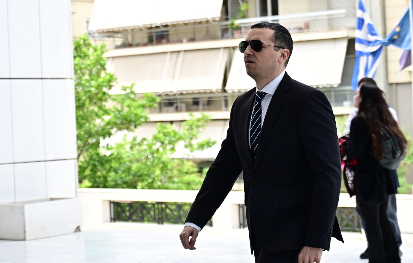 Σπαρτιάτες:-Απαλλαγή-ζήτησε-η-εισαγγελέας-για-την-«εξαπάτηση-του-εκλογικού-σώματος»-–-Κασιδιάρης:-Το-κατηγορητήριο-έχει-«λογικά-κενά»