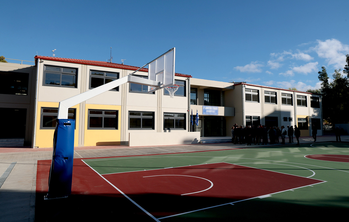 Σύλληψη-σοκ:-Χειροπέδες-σε-δάσκαλο-ειδικού-δημοτικού-σχολείου-για-ασελγείς-πράξεις-σε-παιδιά