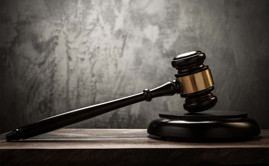 Στη-φυλακή-43χρονος-που-σκότωσε-τον-πατέρα-του-–-Ο-ηλικιωμένος-είχε-προλάβει-να-πει-ότι-ο-ίδιος-και-η-γυναίκα-του-ήταν-θύματα-ξυλοδαρμού