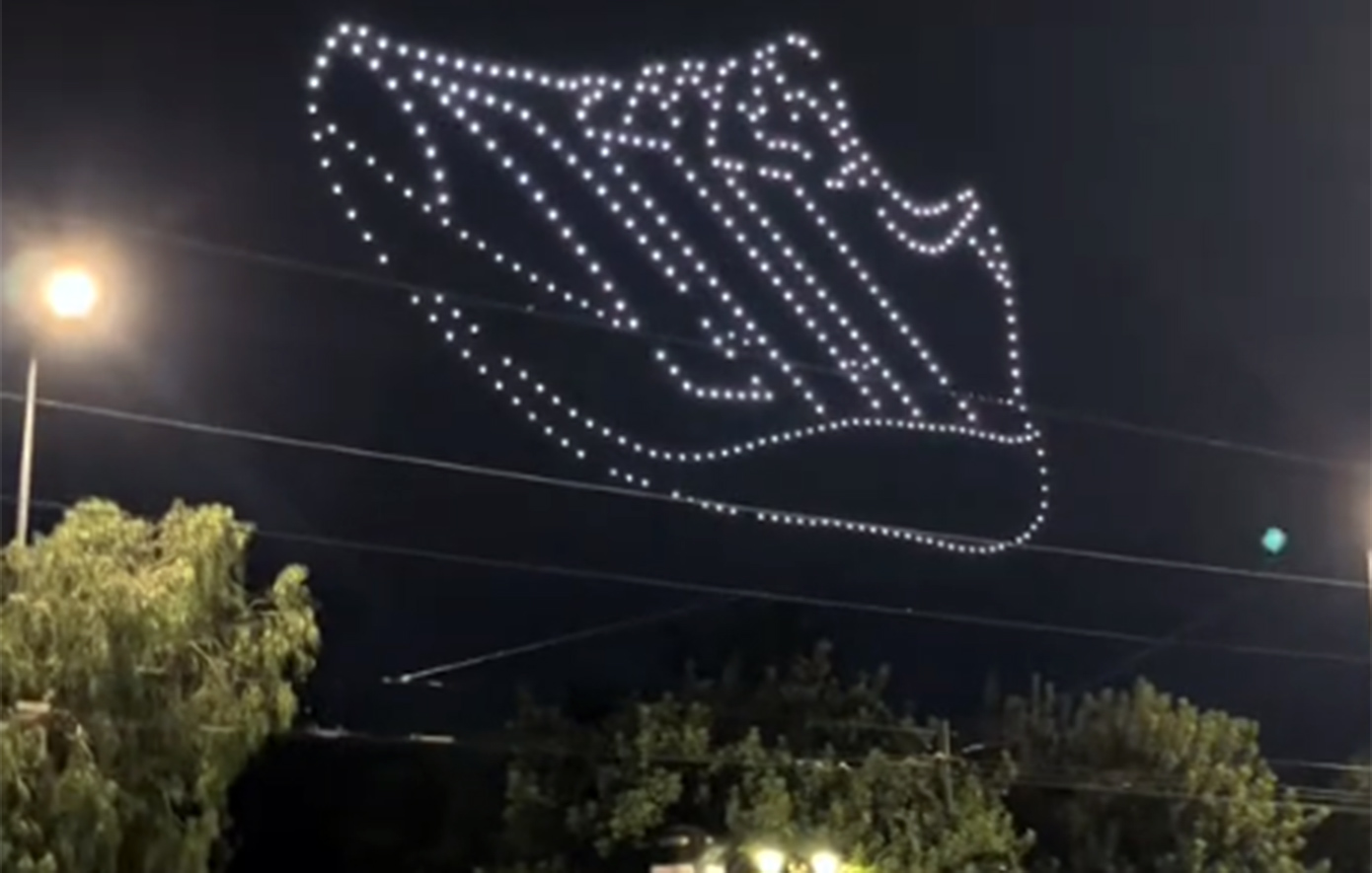 Κατεπείγουσα-έρευνα-για-το-drone-show-πάνω-από-την-Ακρόπολη-για-διαφημιστικούς-λόγους