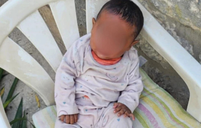 Με-ειδικό-λογισμικό-ψάχνουν-τον-άνδρα-που-άρπαξε-το-βρέφος-από-τη-γιαγιά-του-και-το-άφησε-δίπλα-σε-κάδους-στον-Άλιμο